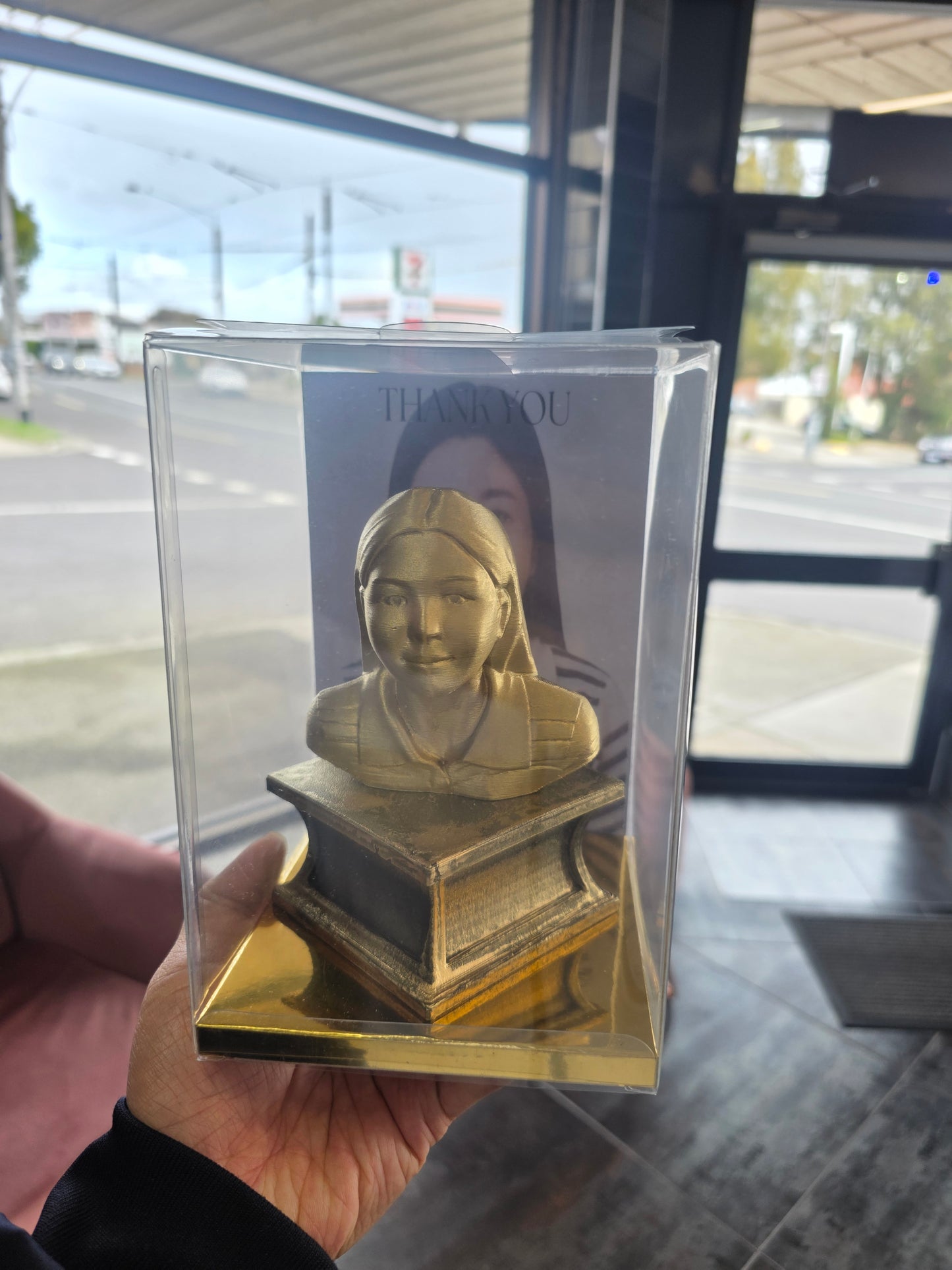 Collection : Made to order Statue from your photo.